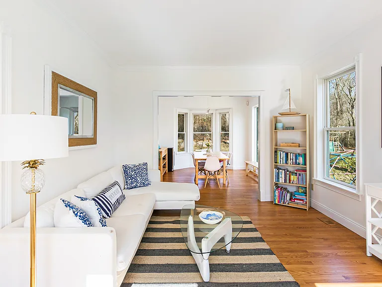 43 Lake Dr — Photo 9
