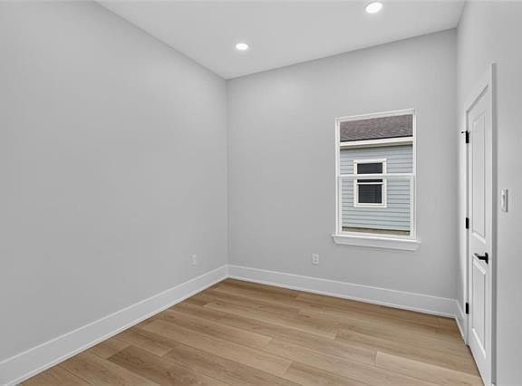 5th image of 401 E 1st St #A