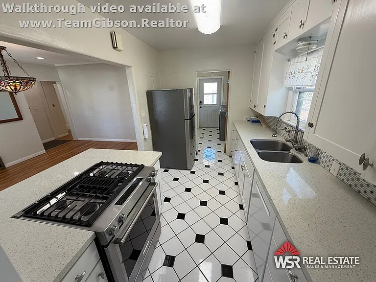 4601 Merrill Ave — Photo 7