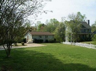 56 Overlook Ct, Dawsonville, GA 30534