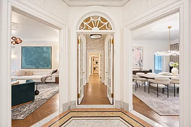 2211 Broadway, #2C