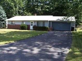 6141 Lake Rd, Mentor, OH 44060