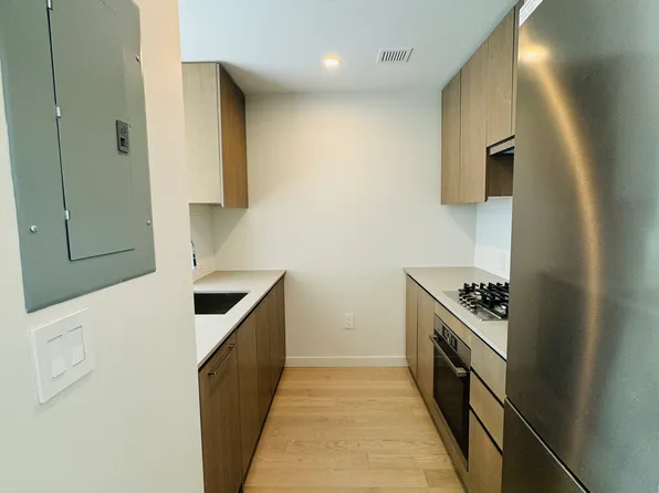 131-02 A 40th Road image 3 of 24