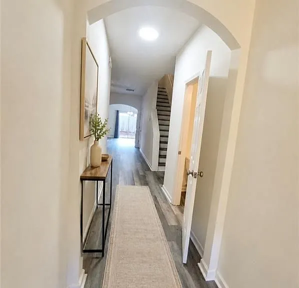 2517 Emma Way — Photo 2