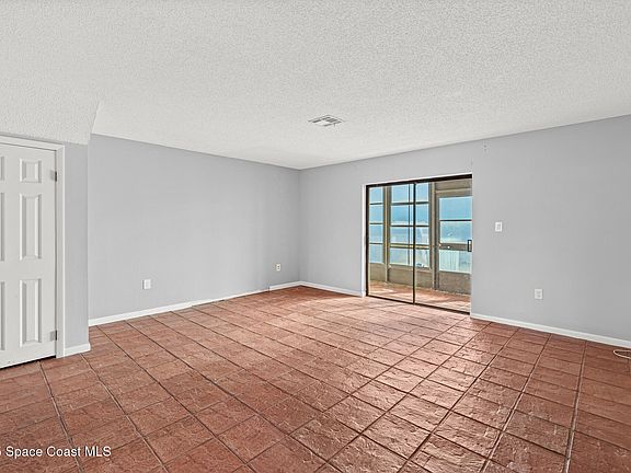 5th image of 155 Kristi Dr
