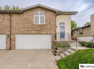 15522 Burdette St, Omaha, NE 68116