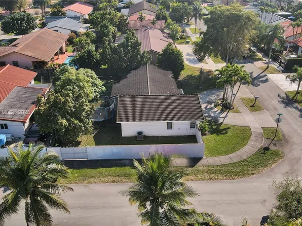5205 SW 102nd Pl, Miami, FL 33165