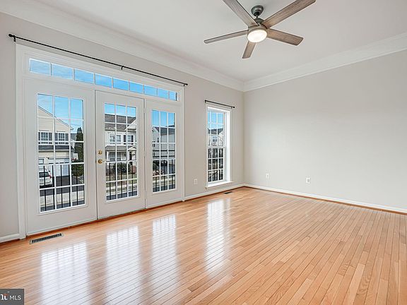 4th image of 21943 Windover Dr