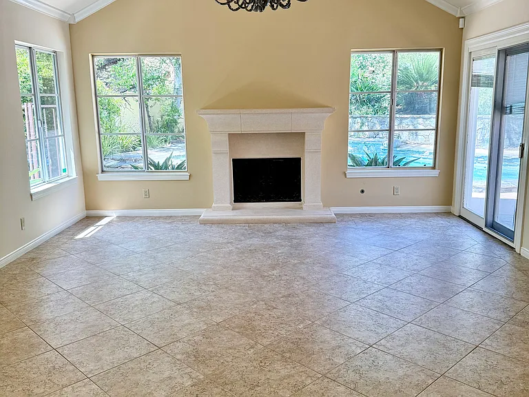 1922 Golden Sky Cir — Photo 7
