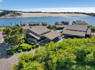 1080 Bay St APT 19, Florence, OR