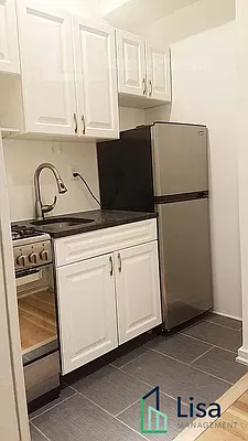 Rented by Lisa Management Inc | media 8