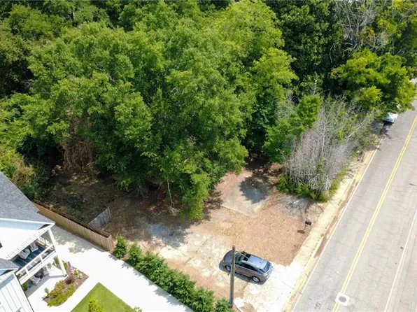 1599 Roswell St SE, Smyrna, GA 30080