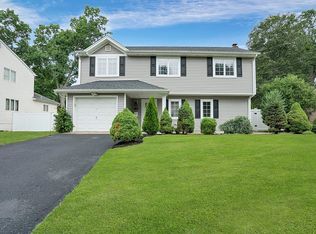 60 White Beeches Dr, Dumont, NJ 07628