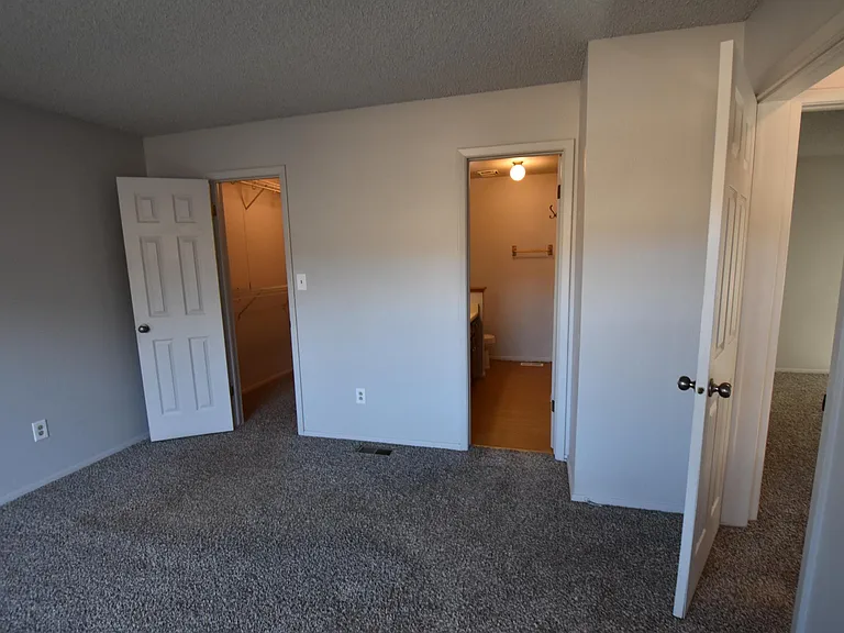 6143 Little Pine Cir — Photo 12