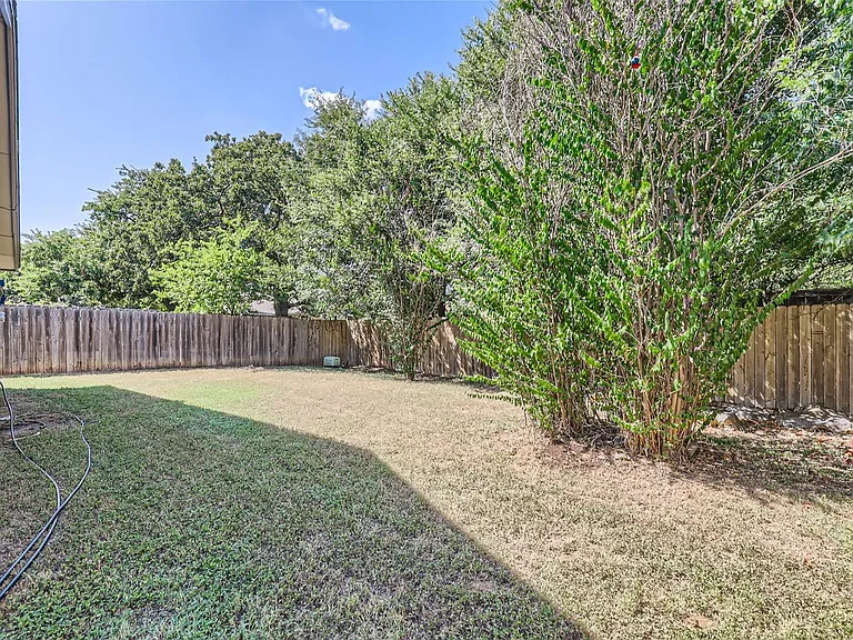 5810 Avery Island Ave — Photo 26