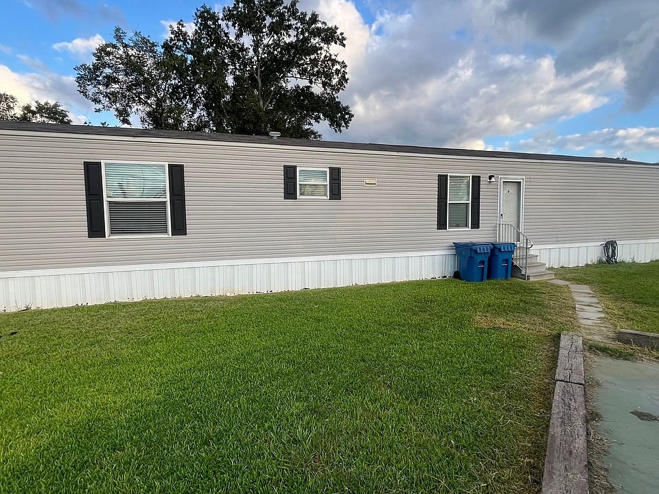 1st image of 311 Henning Dr #1