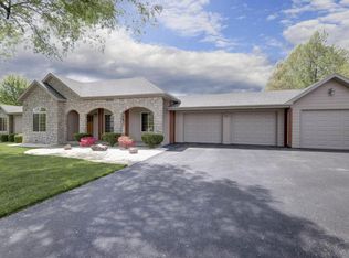 4442 E Cherokee St, Springfield, MO 65809