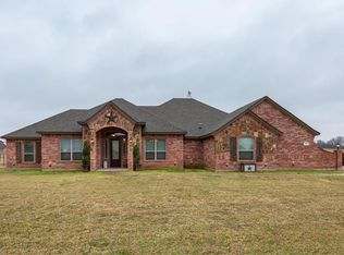 112 Remington Park Dr, Springtown, TX 76082