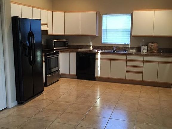 2nd image of 1970 Doffer Ln