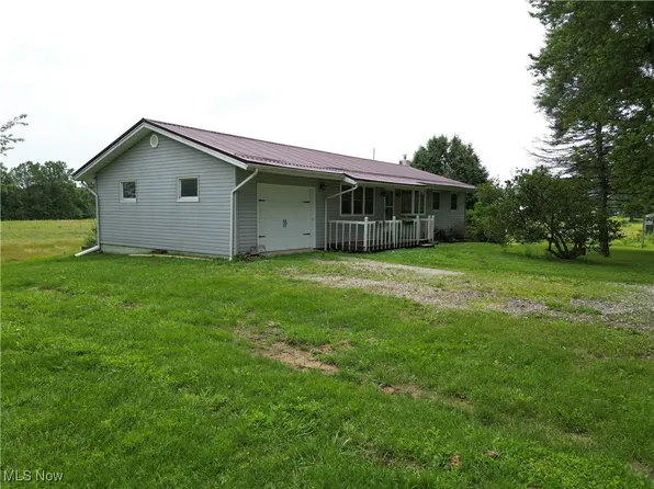 61272 Salem Rd, Salesville, OH 43778