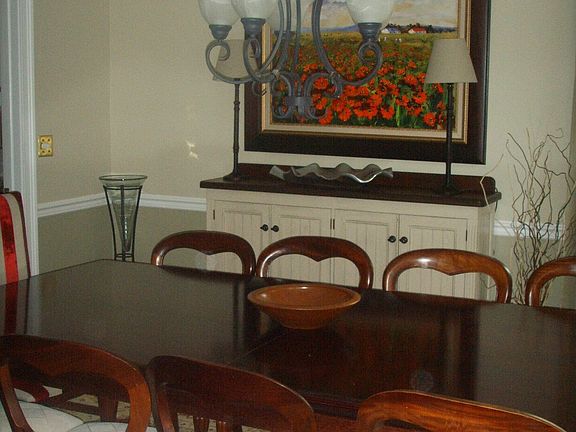 Formal dining room