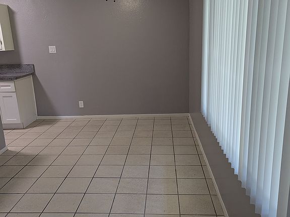 3rd image of 1817 W Sallie Ln APT 3