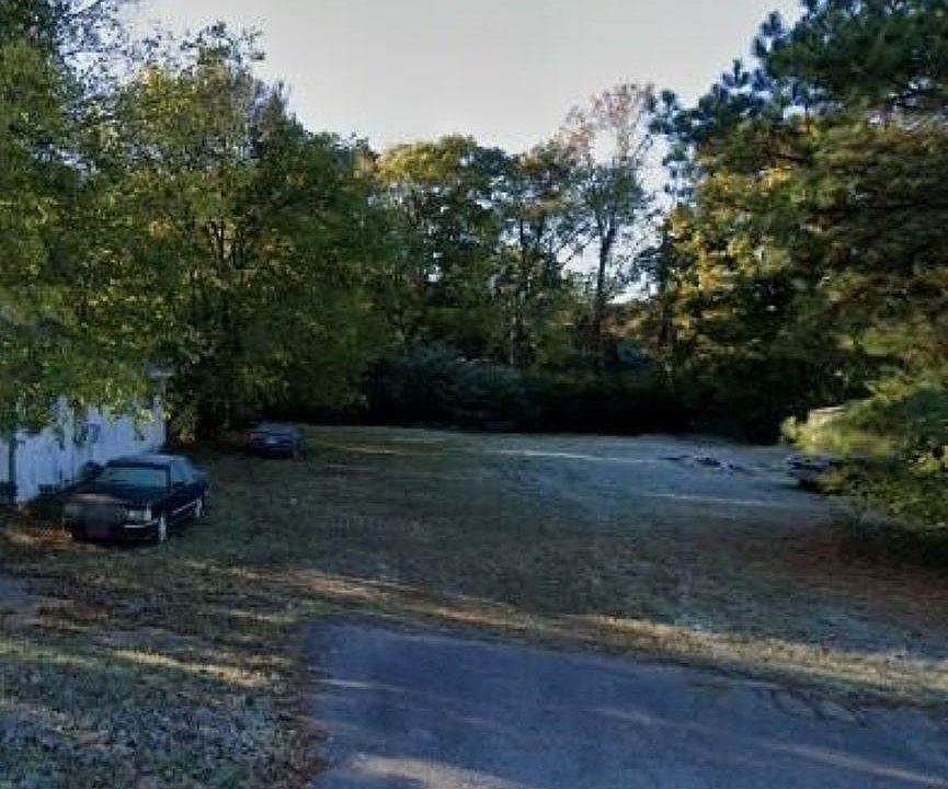 2nd image of 13841 Cantrell Rd