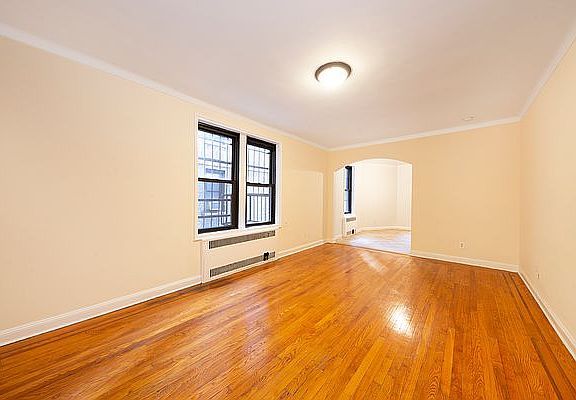 5th image of 95 Lexington Ave APT 1A