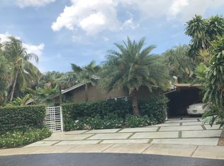 9401 E Calusa Club Dr, Miami, FL 33186