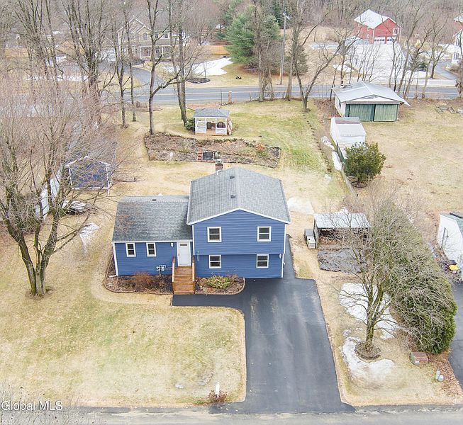 2nd image of 51 Cook Circle