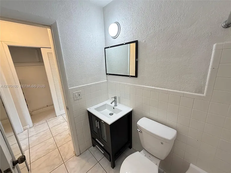 1821 N 17th Ct #24 — Photo 18