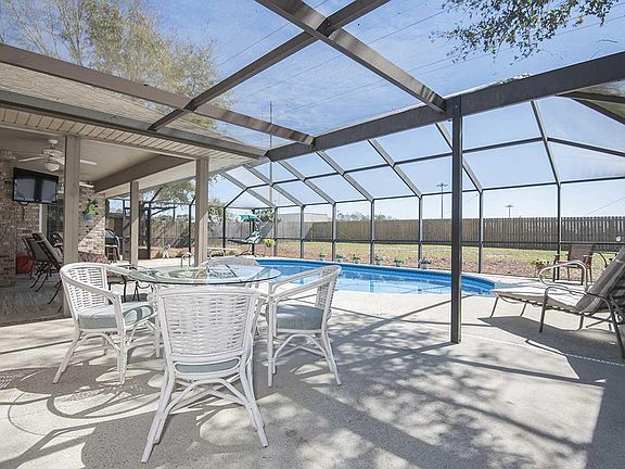 4th image of 3320 Indian Hills Dr