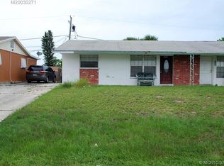 2295 NE Rustic Pl, Jensen Beach, FL 34957