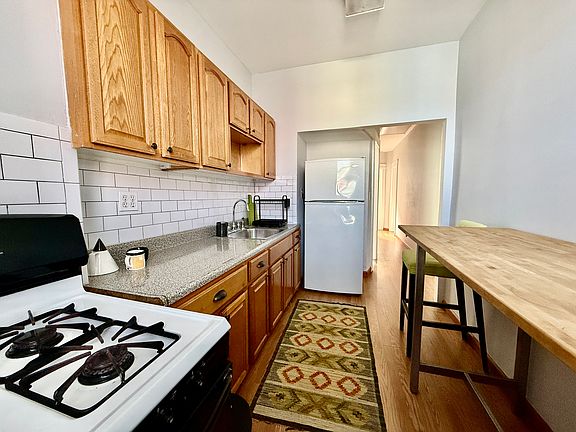 5th image of 149 E 35th St Floor 2