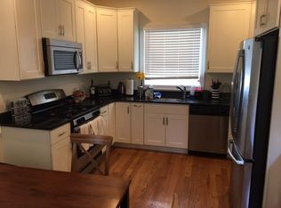 27 Montgomery St #27, Cambridge, MA 02140