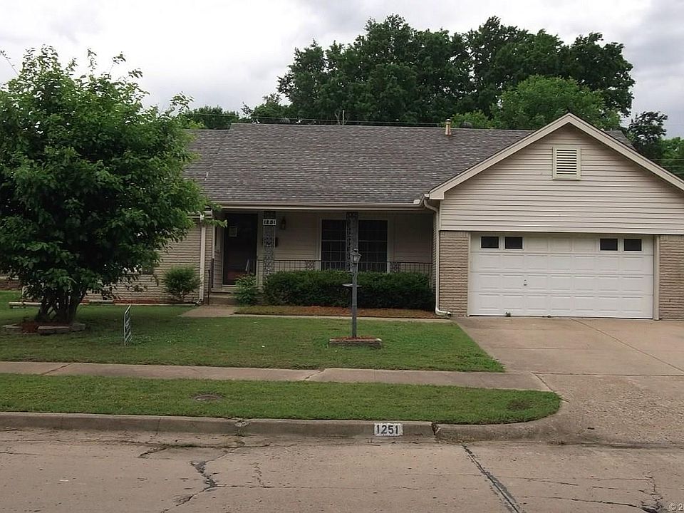 1st image of 1251 Macklyn Ln