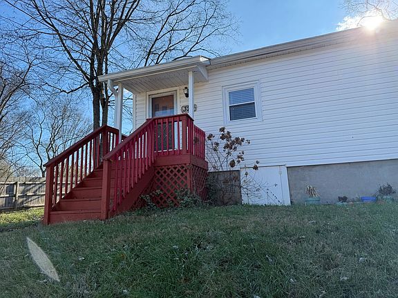 2nd image of 320 Carter Ave