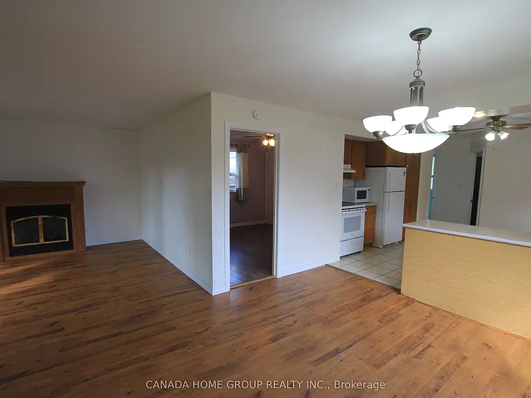 931 Goldie St — Photo 13