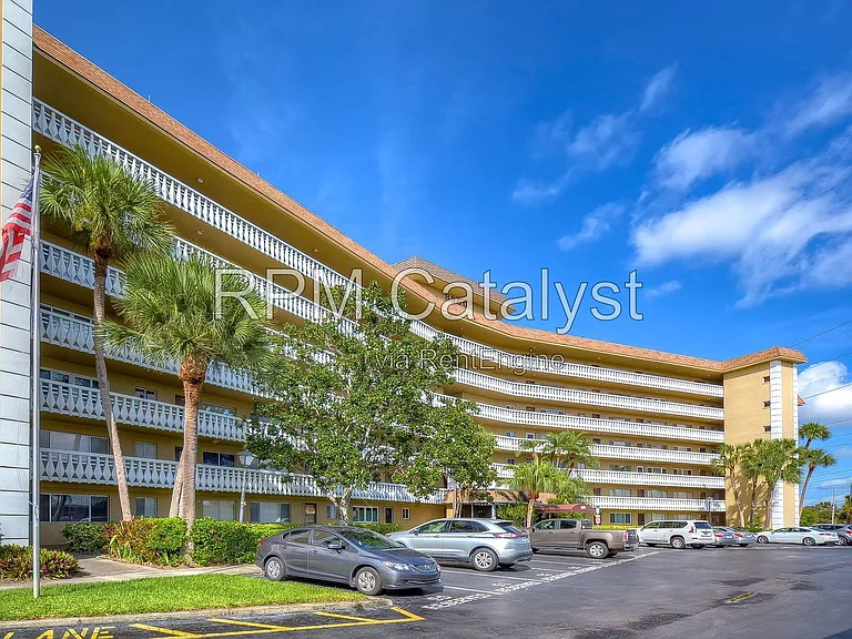 8950 Park Blvd #310 — Photo 27