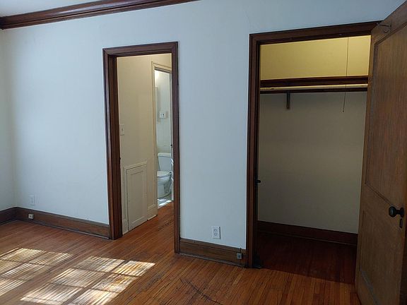 3rd image of 2434 Dupont Ave S #4