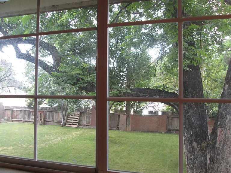3032 N Inyo St — Photo 19