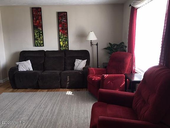 5th image of 1199 Southhill Dr NW