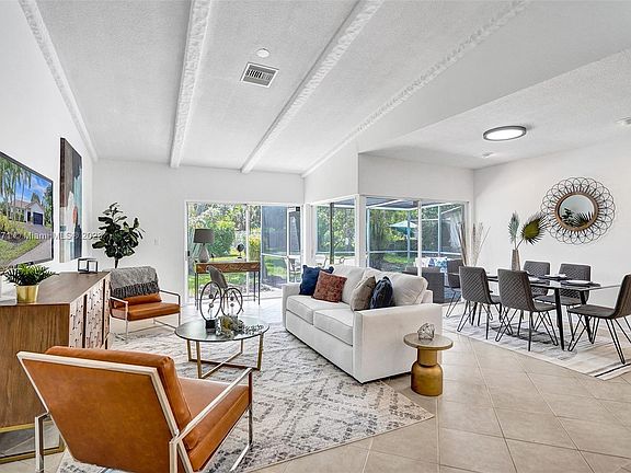 3rd image of 5206 Avocado Dr