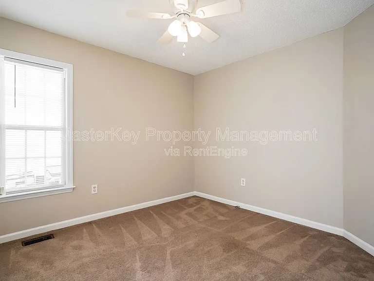 317 Cross Hill Ln — Photo 19