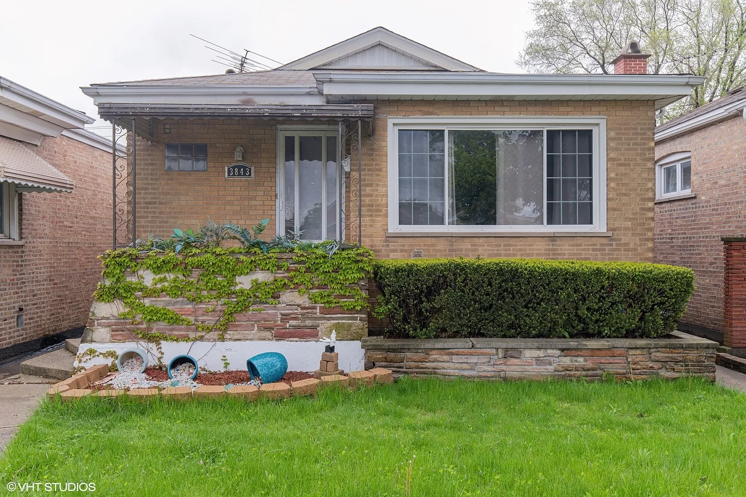 3843 Oak Park Ave photo 1