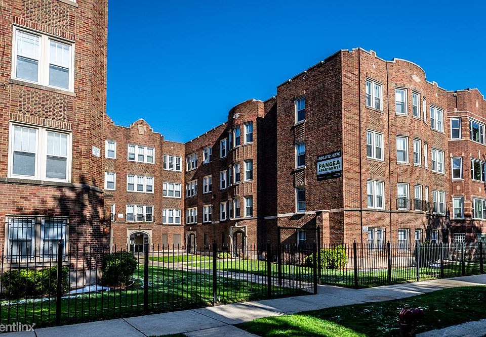 8222 S Ingleside Ave Apartments Chicago Exterior_04