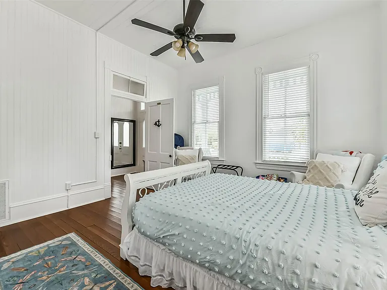 3301 Ursuline St — Photo 13
