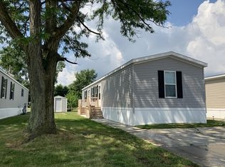 1812 Magnolia Blvd, Monroe, MI 48161