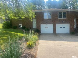 2135 W Huntington Dr #A, Quincy, IL 62301