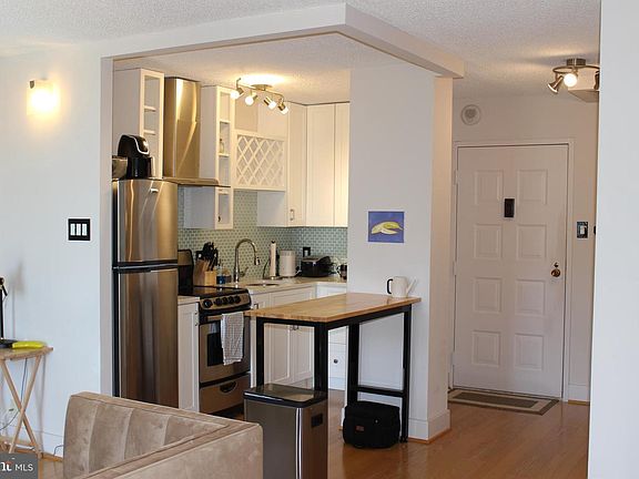 2nd image of 6800 Fleetwood Rd APT 814